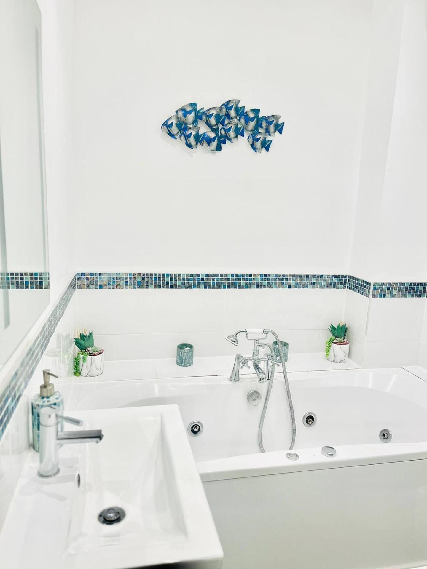 Stunning 3 Double Bedroom Beach Front Apartment Portsmouth Luaran gambar