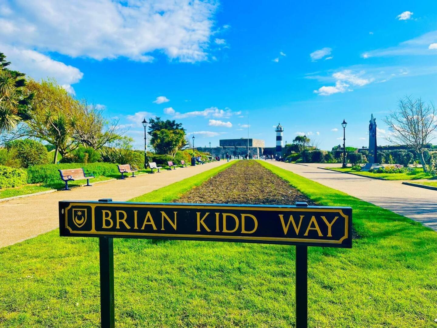 Stunning 3 Double Bedroom Beach Front Apartment Portsmouth Luaran gambar